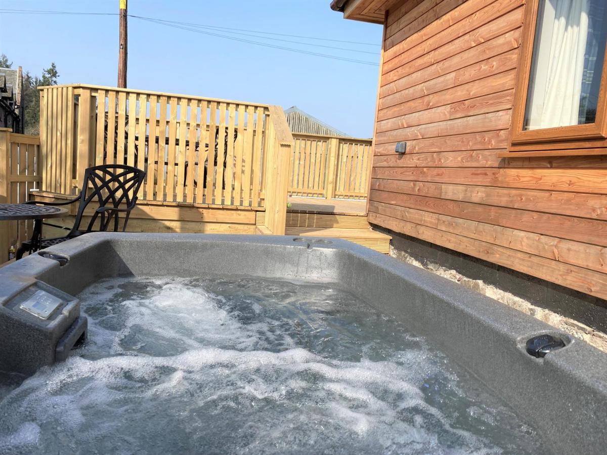 Pheasant Lodge With Hot Tub Forgandenny Extérieur photo